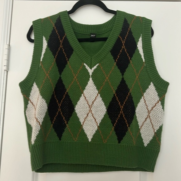 green black white and brown sweater! cute for fall or christmas! - Picture 1 of 3